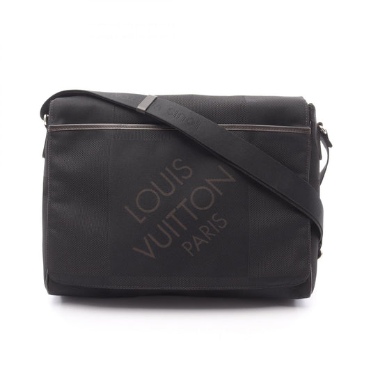 Louis Vuitton Damier Geant Messenger Bag Black M93225