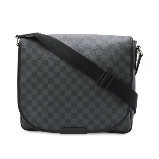 Louis Vuitton Damier Graphite Daniel MM Messenger Bag