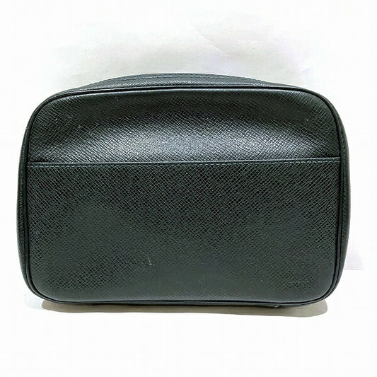 Louis Vuitton Taiga Leather Accessory Pouch M30304