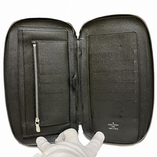 Louis Vuitton Taiga Organizer Atoll Clutch M30652