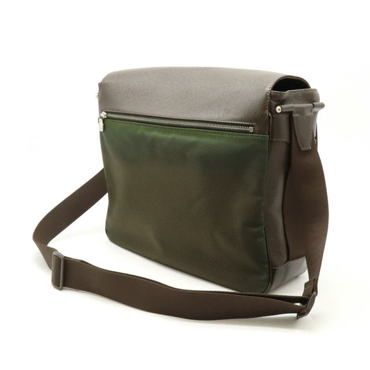 Louis Vuitton Taiga Leather Canvas Victor Messenger Bag M30148