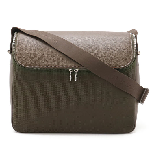 Louis Vuitton Taiga Leather Messenger Bag M30868