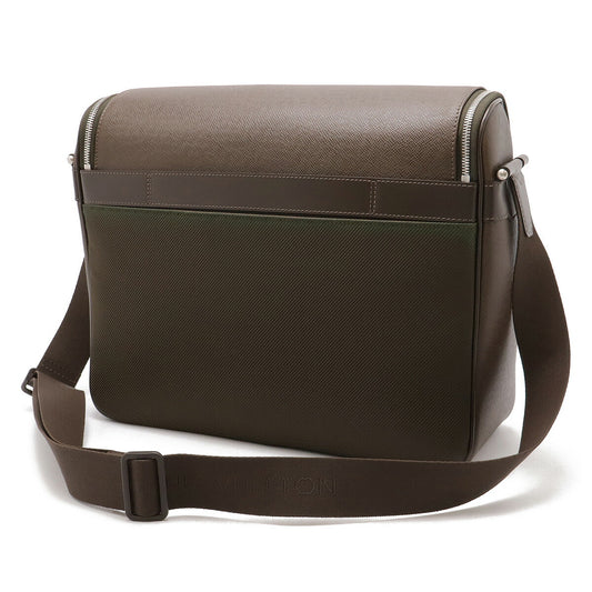 Louis Vuitton Taiga Leather Messenger Bag M30868
