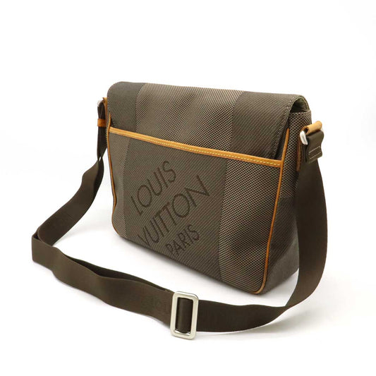 Louis Vuitton Damier Geant Petit Messenger Bag M93617