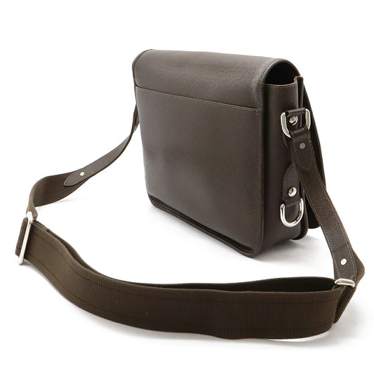 Louis Vuitton Taiga Leather Andre Messenger Bag M32488