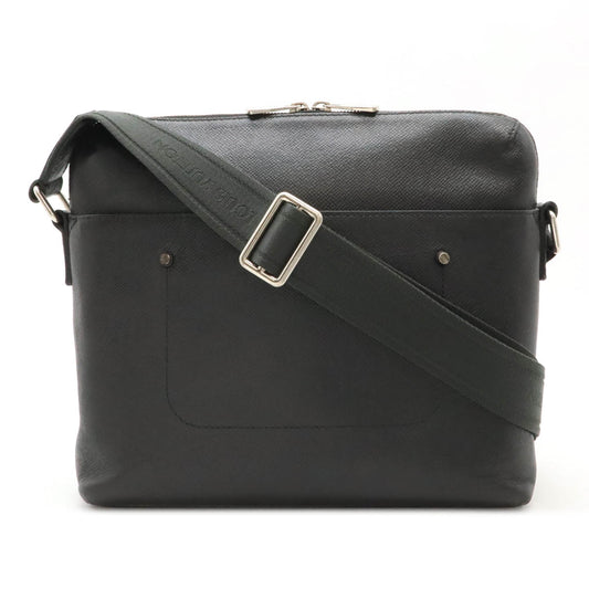 Louis Vuitton Taiga Grigori Messenger Bag M30238