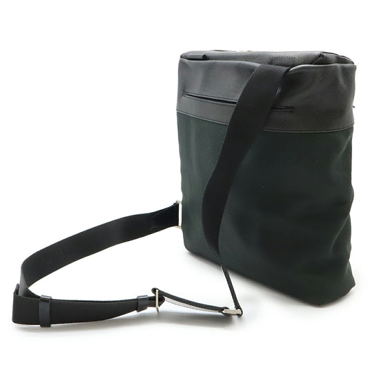 Louis Vuitton Taiga Beluga Shoulder Bag M30912