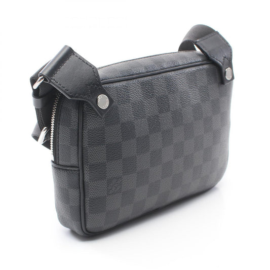 Louis Vuitton Scott Messenger Bag Black N50018