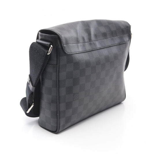 Louis Vuitton District PM NM Shoulder Bag N41028