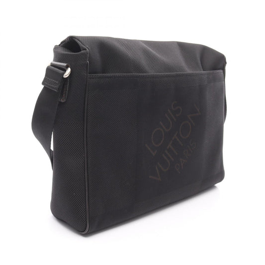 Louis Vuitton Damier Geant Messenger Bag Black M93225