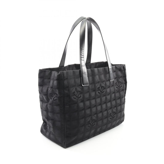 Chanel New Travel Line MM Tote Bag A15991