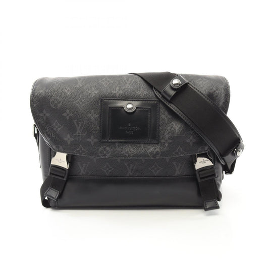 Louis Vuitton Messenger Voyage PM Bag M40511