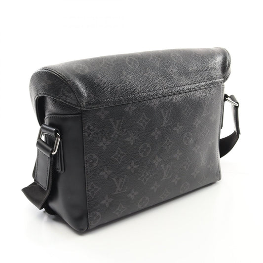Louis Vuitton Messenger Voyage PM Bag M40511