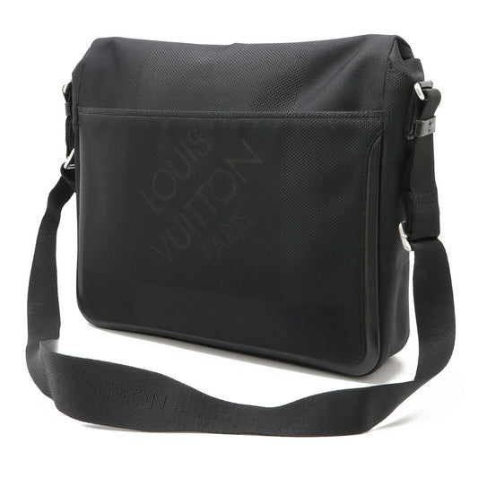 Louis Vuitton Damier Geant Messenger Bag Black