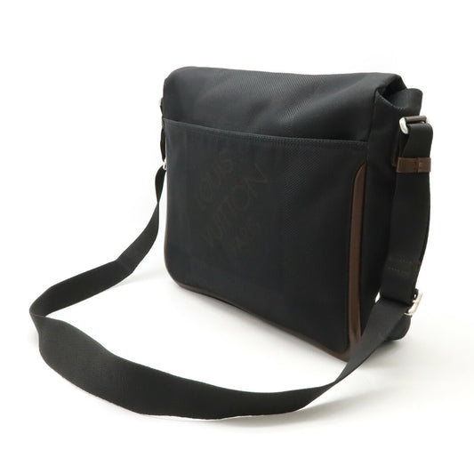 Louis Vuitton Damier Geant Canvas Messenger Bag M93032