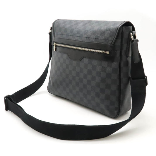 Louis Vuitton Damier Graphite Daniel MM Messenger Bag