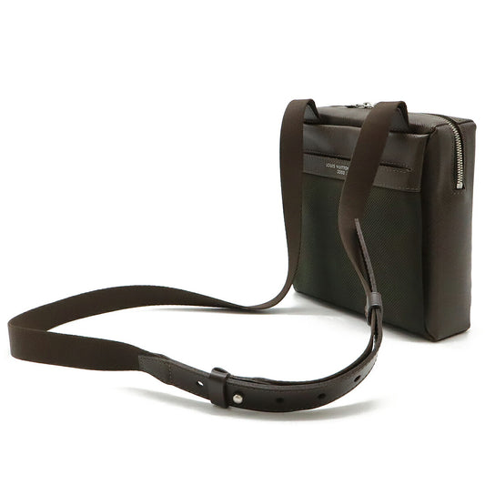 Louis Vuitton Taiga Sayan Shoulder Bag M30908