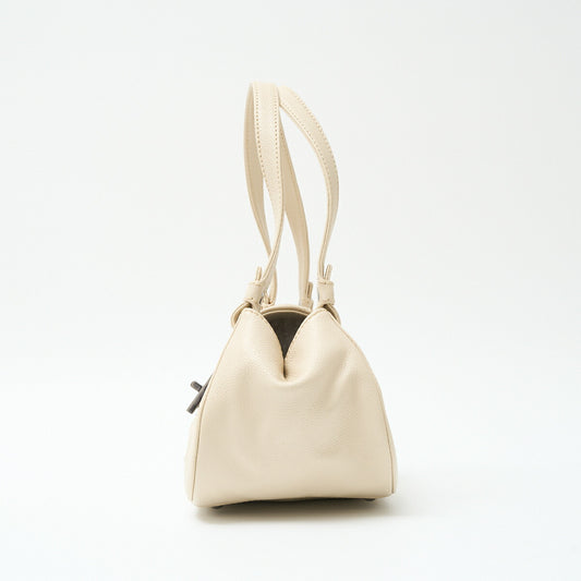 Chanel Caviar Skin 2.55 Handbag A29923